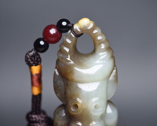Collections Chinese Old Hetian Jade Hand Carved Exquisite Statue Unique Figurine