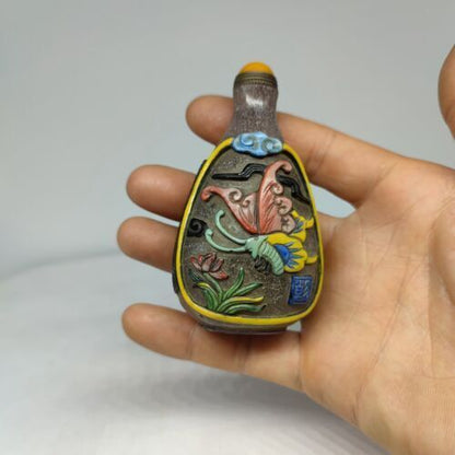 chinese carved butterfly flower peking glass snuff bottle painted Carving glaze