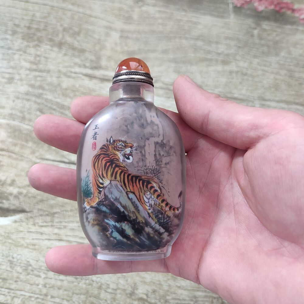 Chinese Reverse Painted Glass Snuff Bottle Inside Forest King Tiger Tigres Gift