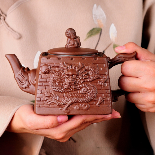 Purple Clay Teapots Chinese Kung Fu Tea Set Master Hand Carved Teapot with Tea