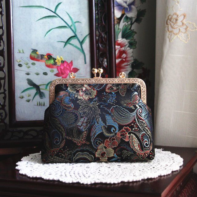 Handmade Chain Shoulder Crossbody Bag Vintage Lock Shell Vintage Purse Handbags