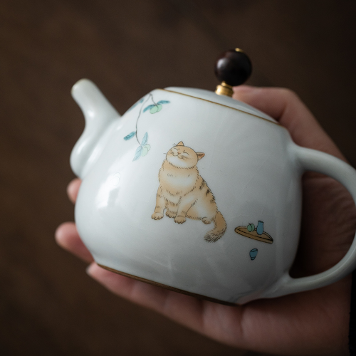 Cute Cat Ceramic Teapot Traditional Chinese Tea Pot 280ml