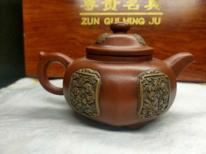 Chinese Yixing Zisha Clay Handmade Exquisite Teapot