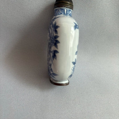 Chinese Cloisonne Snuff Bottle Painted Flower Bird blue and white porcelain Art