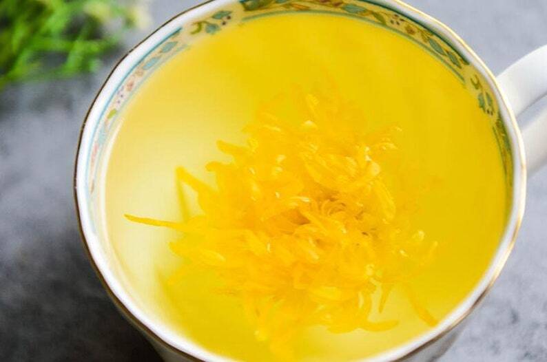 Organic Dried Golden Chrysanthemum Buds Tea Relieve Stress High Quality