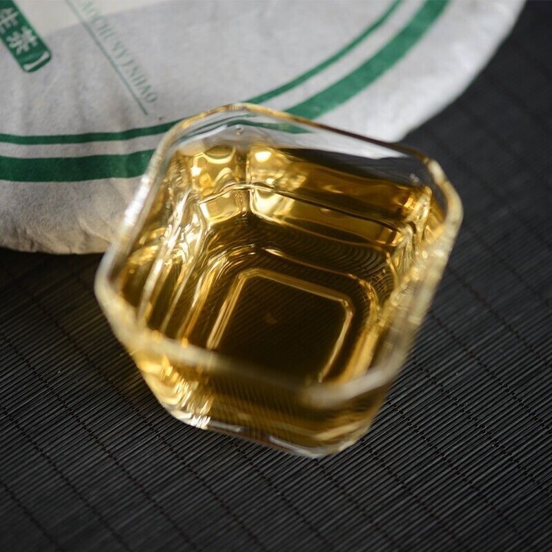 2007 Haiwan lao tong zhi 7038 Early Spring Yinhao Pu-erh Pu'er Raw Cake Tea 400g