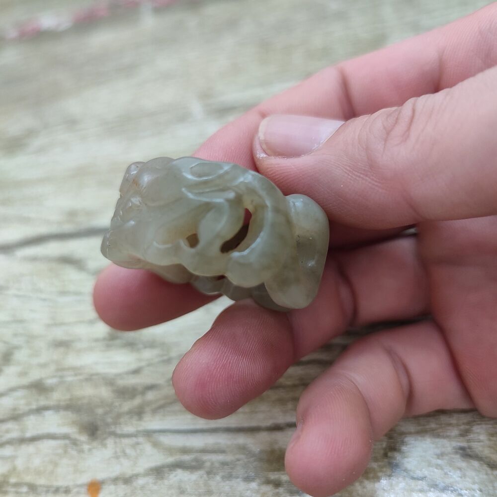 Chinese Hotan Hetian Jade Carving Unique Sculpture Collector Thumb Ring Jewelry