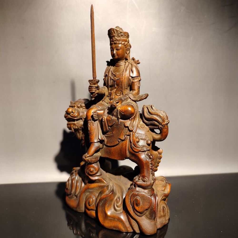 vintage wooden ornaments Wood carving Buddhism Maňjuśrī bodhisattva lion statue