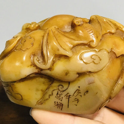 Chinese Shoushan Tianhuang Stone Carving Exquisite Statue Fine Seal Collectible