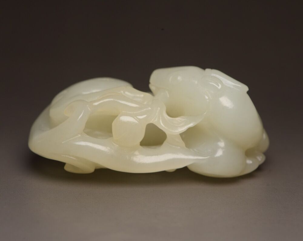 Antique Chinese Top Natural Hetian Jade Carving Beast Statue Exquisite Figurines