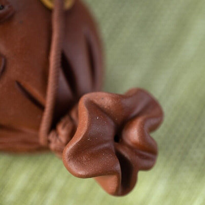 yixing zisha tea pet bat statue wealthy mascot money coin tea play creative new
