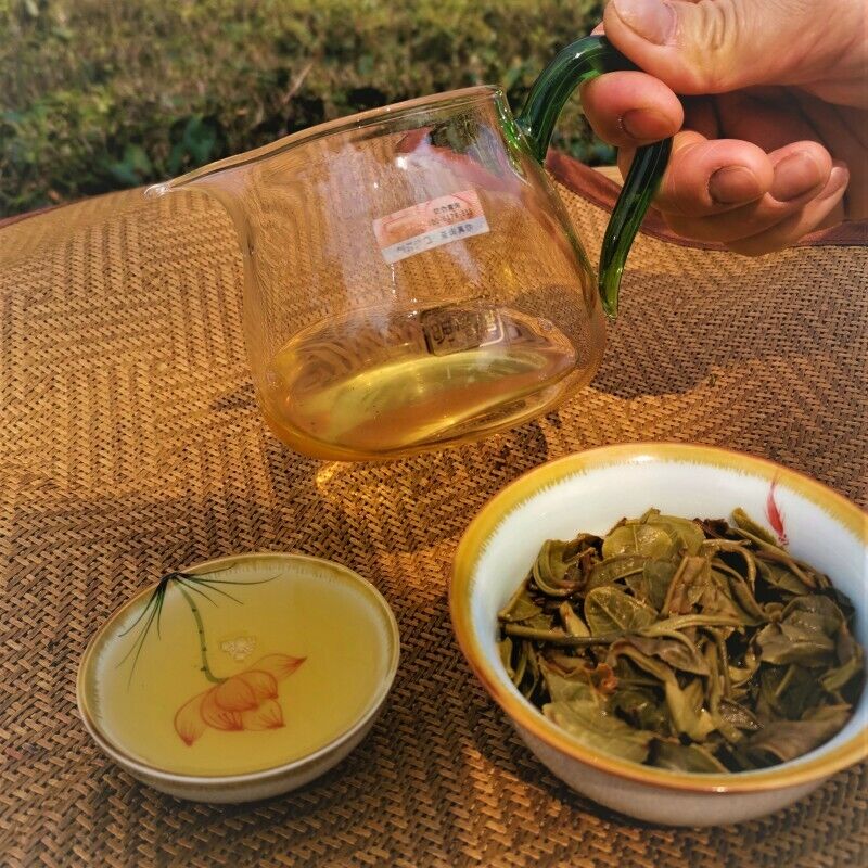 Green TeaZhonghong India Mengku Spring Tea 357g Yunnan Pu'er Tea Cake