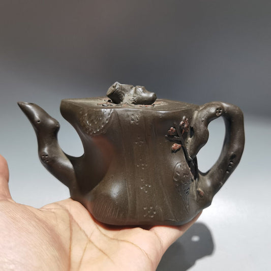 Chinese Yixing Zisha Clay Handmade Exquisite Teapot （树桩壶 底款：周桂珍)