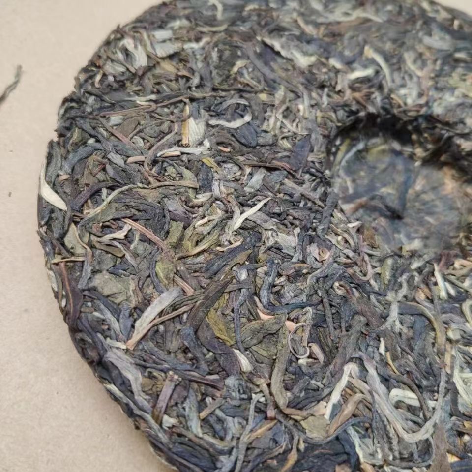 357 Grams Banzhang Old Hai Puerh Raw Tea Cake Yunnan Organic Old Puerh Cake Tea