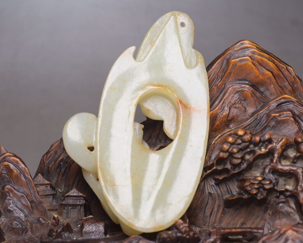 Antigue Chinese Hetian Jade Carved Dragon Statue Fine Jade Pendant Jewelry Gift