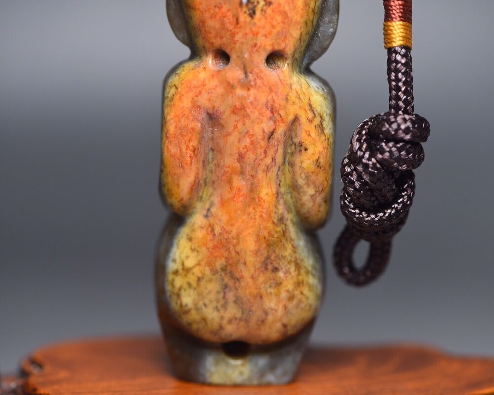 Collections Chinese Old Hetian Jade Hand Carved Exquisite Statue Unique Figurine