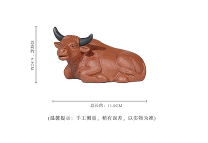 Purple sand tea pet decoration bullfighting creative sculpture can raise tea tra