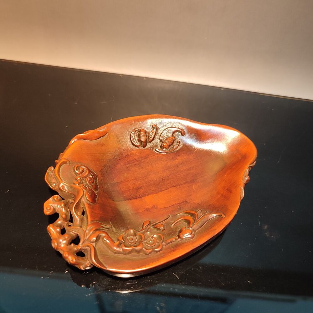 Old Beijing Boxwood Carved Flower Statue Writing-Brush Washer Cleaner Bat Gift