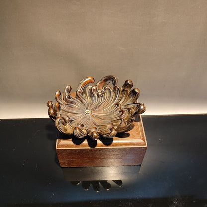 Chinese Boxwood Art Chrysanthemum Statue Tea Pet Incense Hold Stand Table Deco