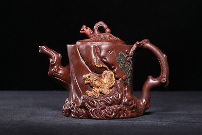 Chinese Yixing Zisha Clay Handmade Exquisite Teapot（卧虎藏龙 印款：汪寅仙）