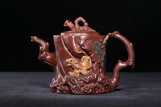 Chinese Yixing Zisha Clay Handmade Exquisite Teapot（卧虎藏龙 印款：汪寅仙）