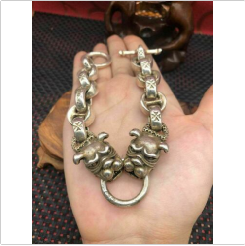 Asian chinese old miao silver hand cast dog statue bracelet jewel cool gift
