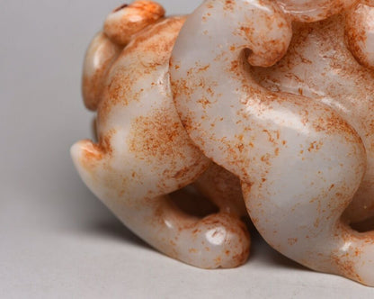 Antique Chinese Natural Hetian Jade Carved Exquisite Beast Statue Figurines Rare