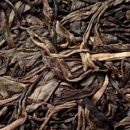 357g Yunnan Raw Puerh Tea 2005 Yiwu Aged Pu'er Tea Cake Premium Old Pu-erh Tea