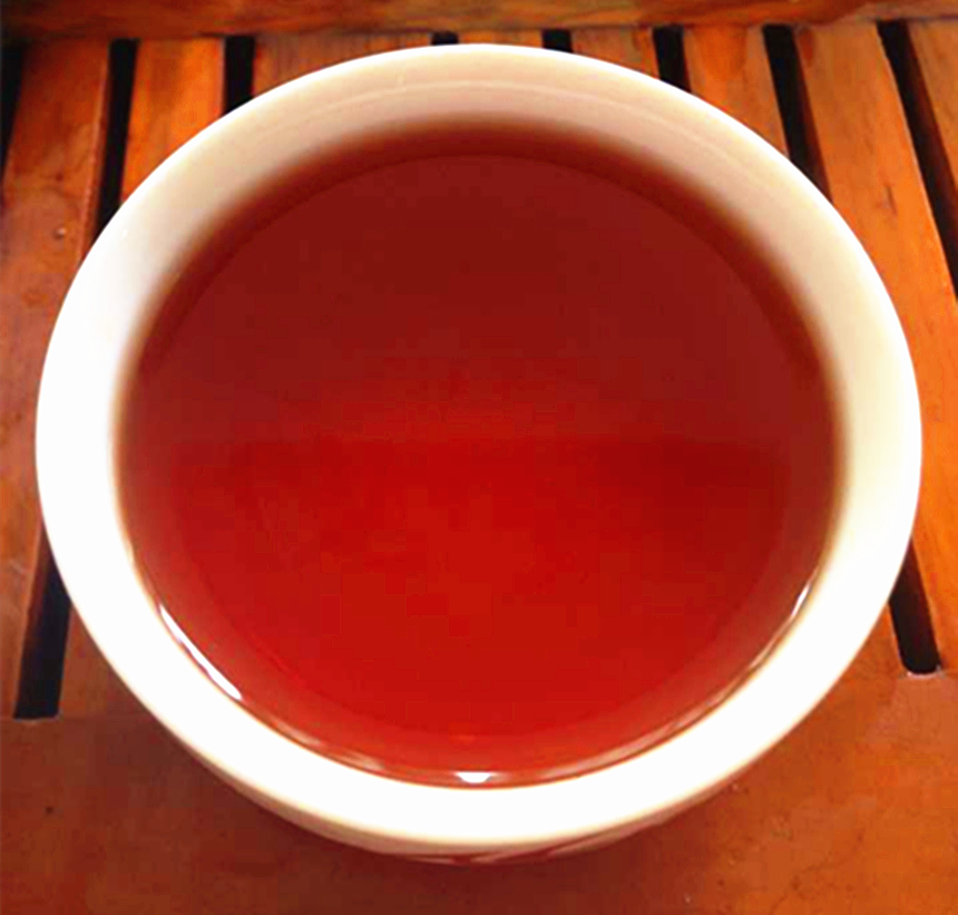 Heaven Earth Menghai Royal Golden Buds Old Arbor King Pu'er Tea 2006 357g Ripe