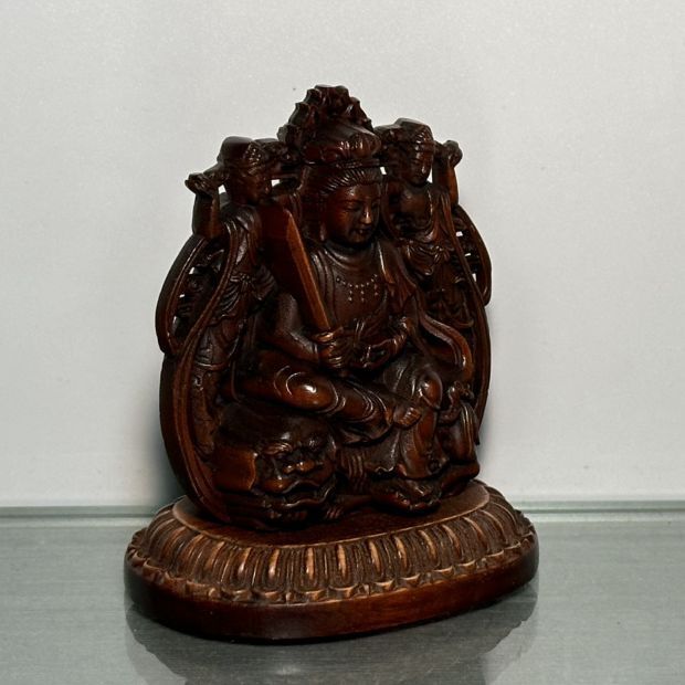 Chinese Boxwood Carving Bodhisattva Manjusri Statue Wooden Sculptures Ornaments