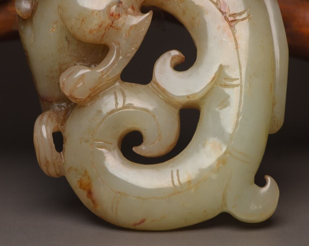 Chinese Antique Natural Hetian Jade Carved Dragon Statue Sculpture Nice Artwork