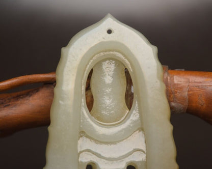Chinese Natural Hetian Jade Carving Kuan Yin White Jade Pendant Jewelry Collect
