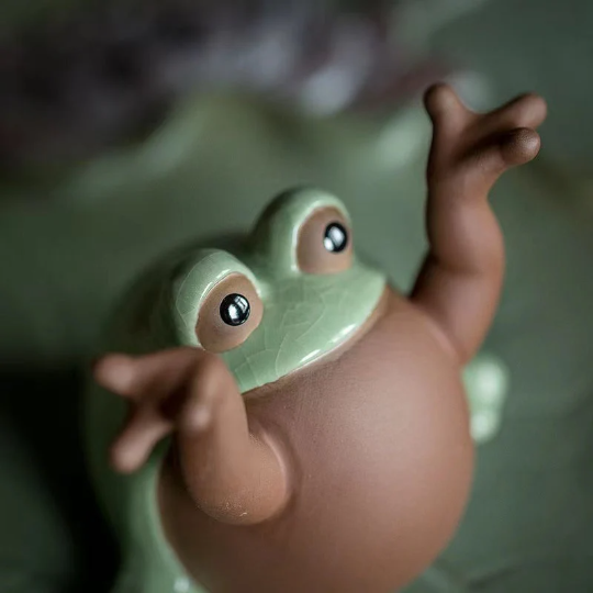 Ceramic Tea Pets Lovely Frog Tea Play Crafts for Home Decor