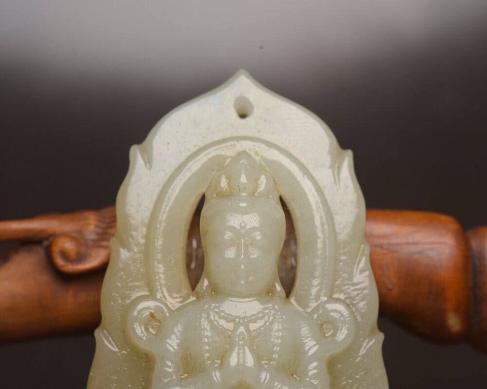 Chinese Natural Hetian Jade Carving Kuan Yin White Jade Pendant Jewelry Collect