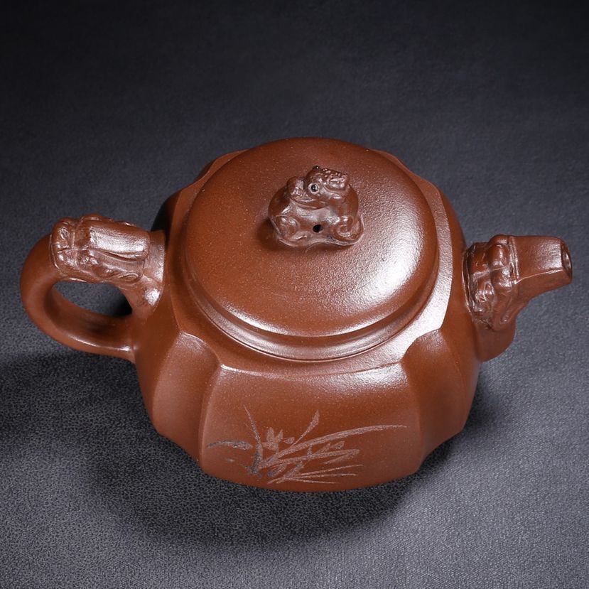 Vintage Chinese Yixing Purple Clay Teapot Zisha Ceremony Carving Collectible Art