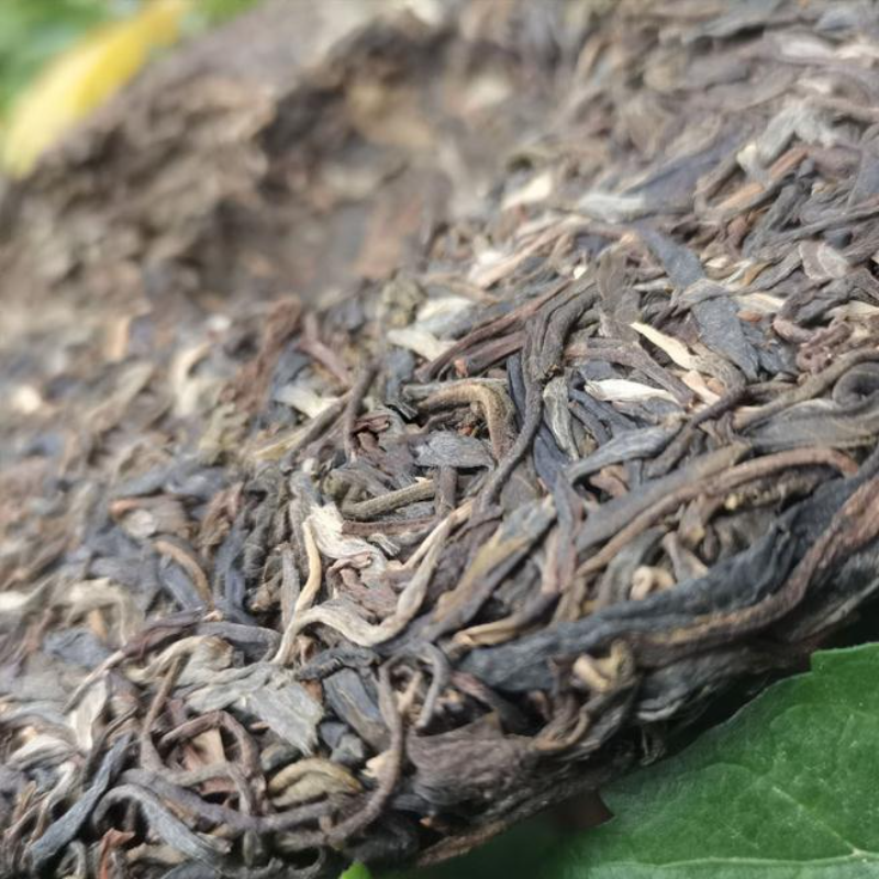 357g Yunnan Pu-erh Raw Tea Cake Early Spring Puerh Shengcha Organic Pu'er Tea