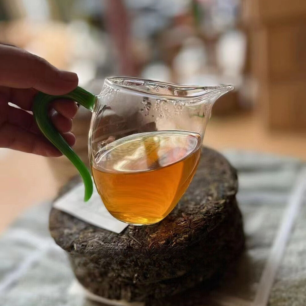 357g Yunnan Old Puerh Raw Tea 2000 Aged Pu'er Tea Cake Chinese Raw Pu-erh Tea