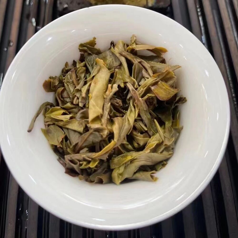 357g Yunnan Raw Puerh Green Tea Ripe Pu'er Black Tea Cake Old Tree Pu-erh Tea