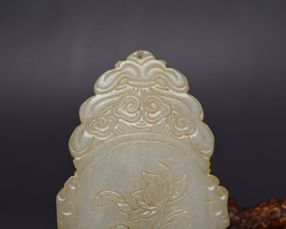 Chinese Beautiful Hetian Jade Carving Exquisite White Jade Pendant Jewelry Rare