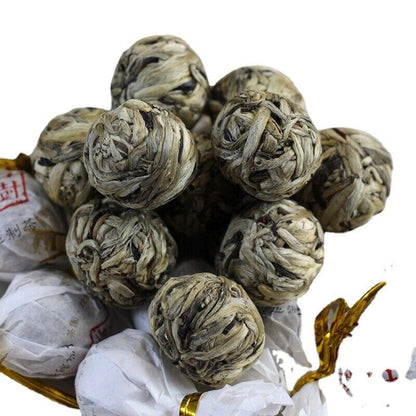 Yunnan white tea Jinggu Bai Hao Yinzhen Longzhu single bud moonlight white bud