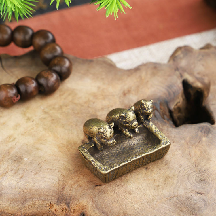Chinese Antique Pure Copper Tea Pet Three Little Pigs Drinking Water Ornaments