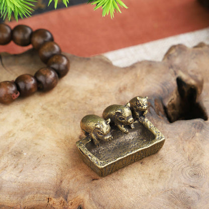 Chinese Antique Pure Copper Tea Pet Three Little Pigs Drinking Water Ornaments