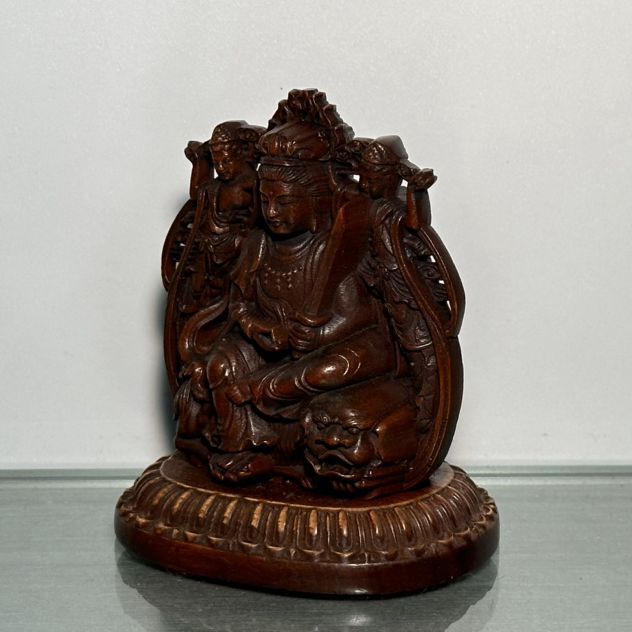 Chinese Boxwood Carving Bodhisattva Manjusri Statue Wooden Sculptures Ornaments
