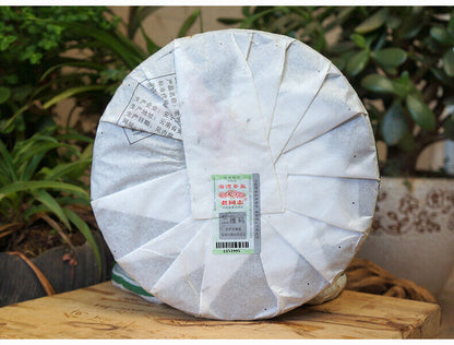 2014 Year Lao Tong Zhi 9948 Raw Pu Er Tea Yunnan Haiwan Old Comrade Puer 357g