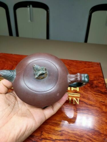 Chinese Yixing Zisha Clay Handmade Exquisite Teapot