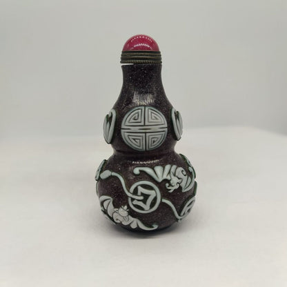 Chinese Beijing Carved Bat Exquisite Snuff Bottle Glass Box Overlay Snuffbox Art