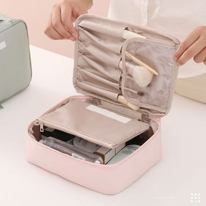 Makeup Bag Toiletries Organizer Waterproof Traveling Storage Large Cosmetic Case