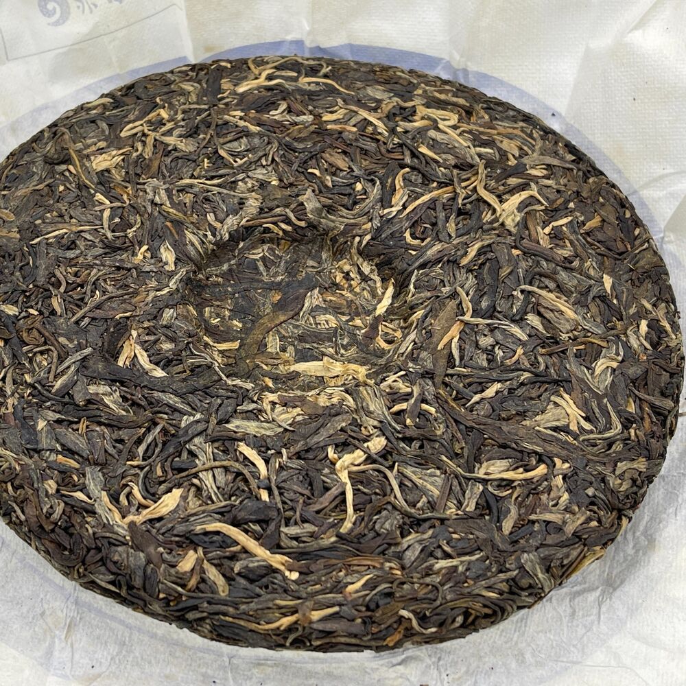 Pu'er tea, 2021, Niuqi Chongtian Niuqi Tianchong, 357 grams, raw