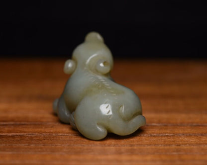 Antique Chinese Natural Hetian Jade Carving Beast Statue Nice Figurine Artwork