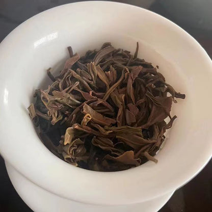 357g Yunnan Raw Pu'er Tea 2013 Yiwu Aged Pu-erh Raw Tea Cake Premium Puerh Tea